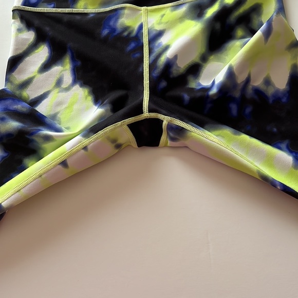 Athleta Elation High-Rise Tie Dye 7/8 Tight - Picture 7 of 8